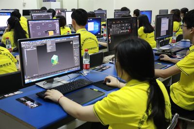 記者探秘世界技能大賽在鄂集訓基地 每日百斤牛里脊錘煉烹飪精英，數字技術賦能內容制作